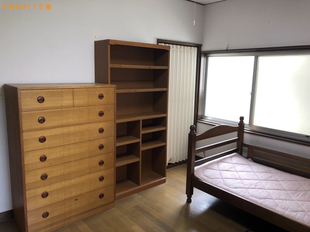 【串本町】本棚、学習机などの出張不用品回収・処分ご依頼