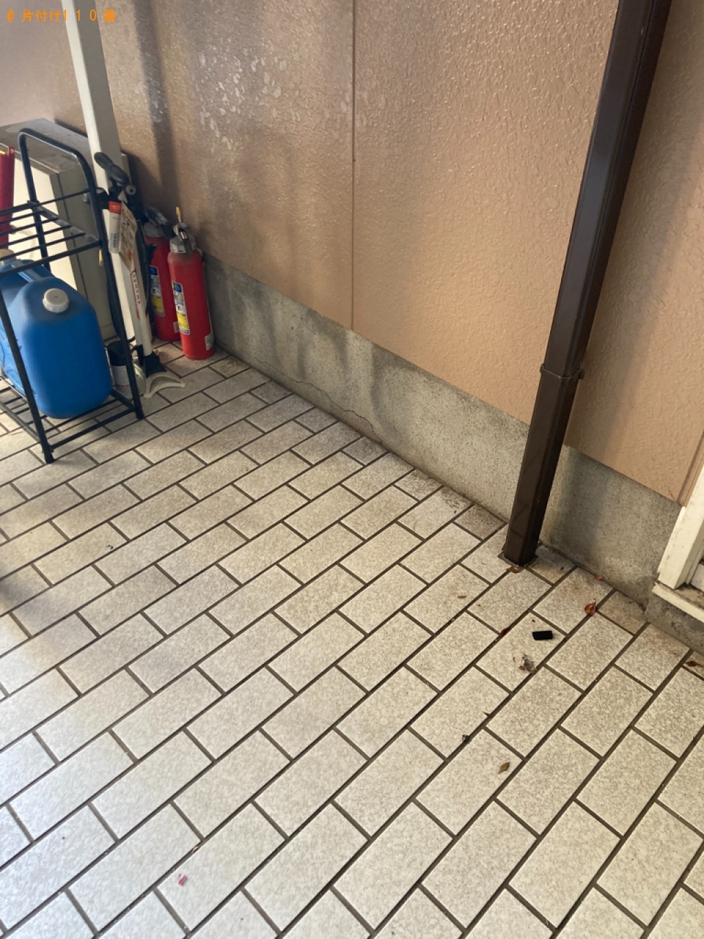 【岩出市】照明器具、ソファー、ショーケース等の回収・処分ご依頼