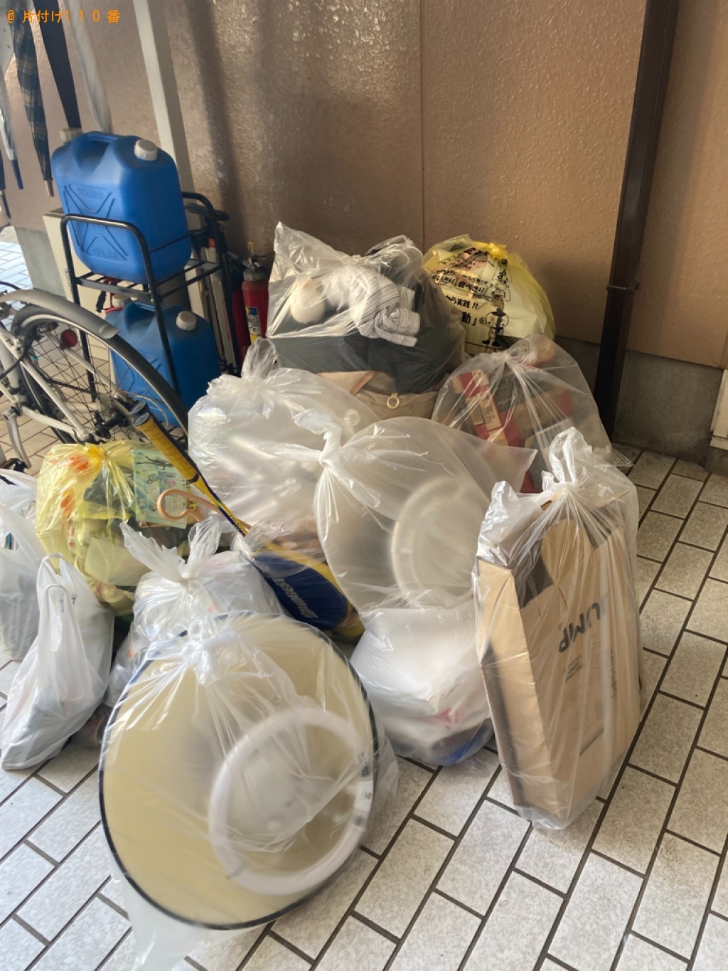 【岩出市】照明器具、ソファー、ショーケース等の回収・処分ご依頼