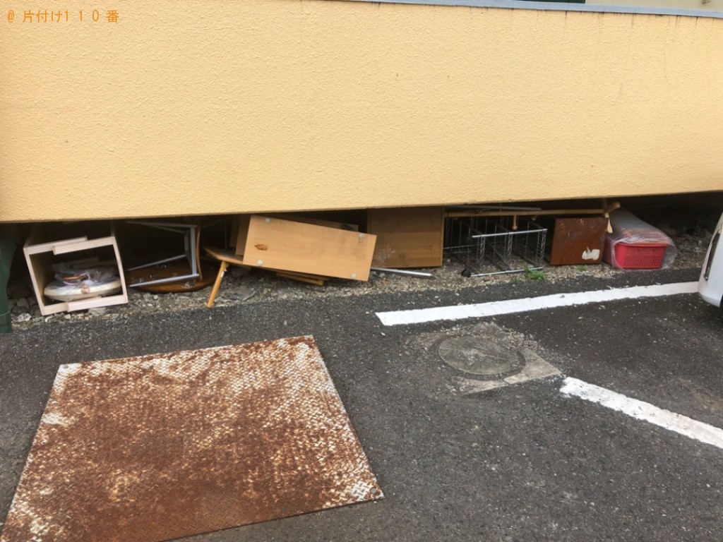 【大分市新春日町】二人用ダイニングテーブル、鏡台、椅子等の回収