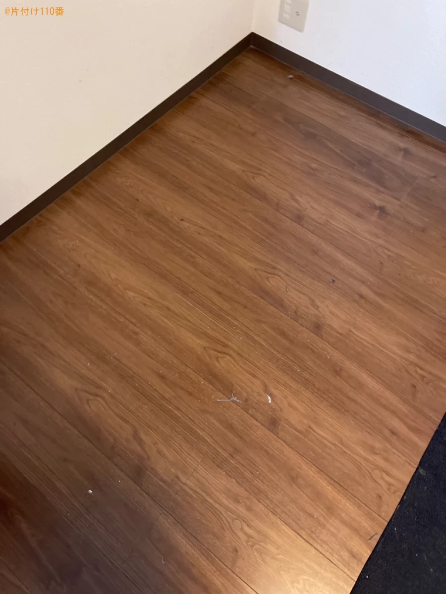 マットレス付きセミダブルベッド、テレビ台、扇風機の回収・処分